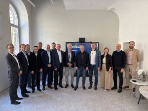 У Чернівцях реалізують пілотний проєкт із встановлення інноваційної системи зберігання електроенергії